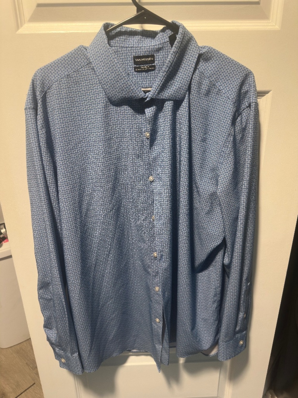 Van Heusen 2XL Dress Shirt